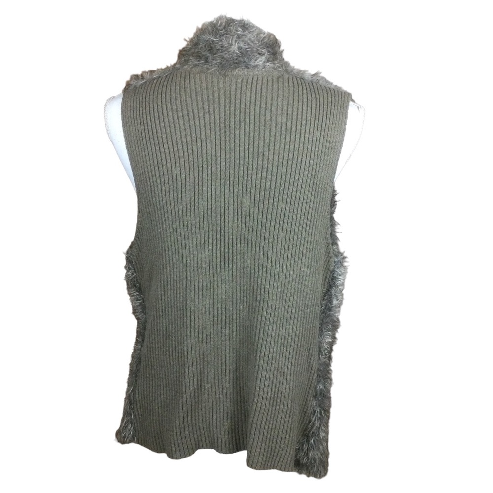 Cabi Faux Fur Brown Knit Sweater Vest Size Medium - Picture 3 of 9
